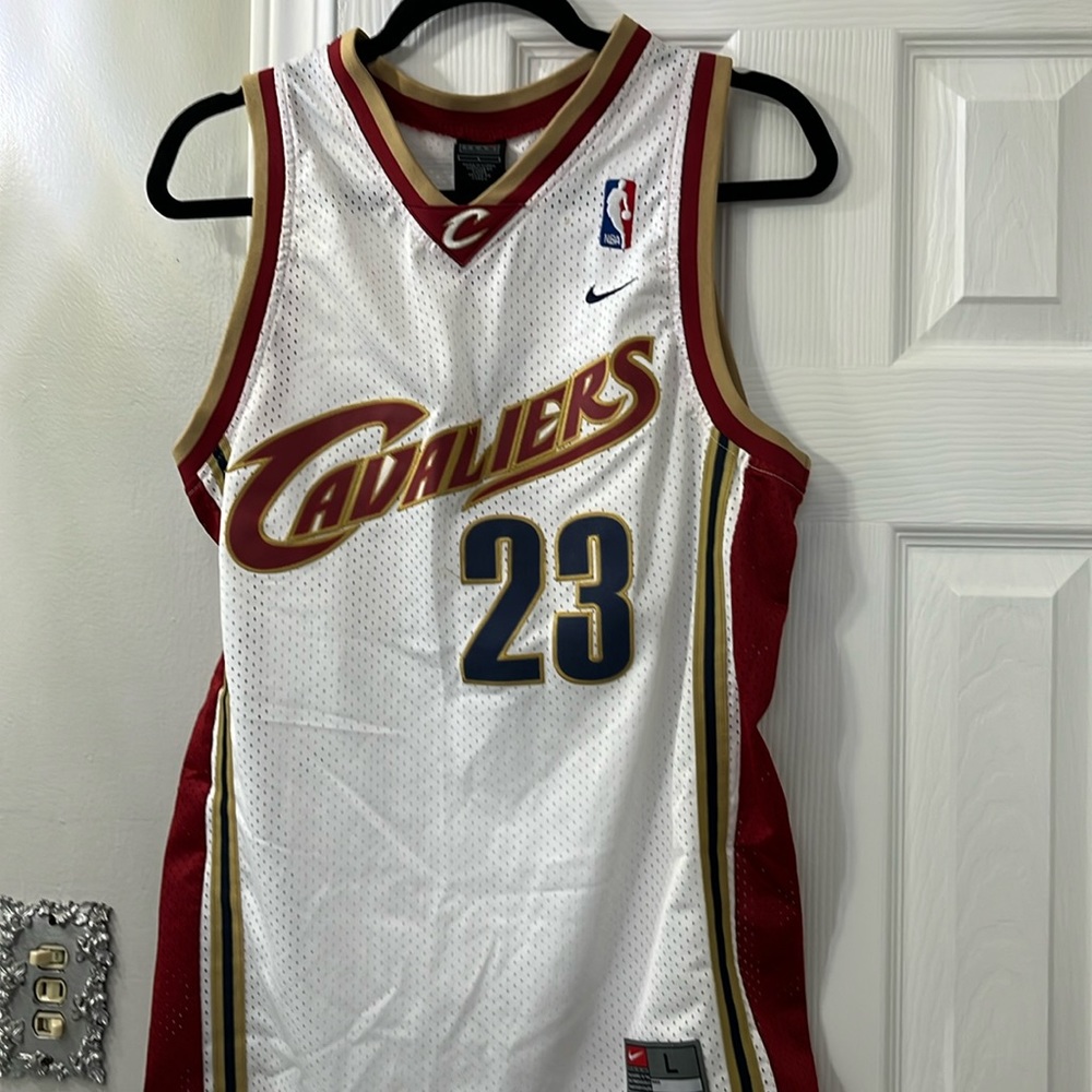 Boys.    Nike size large vintage Lebron James Cleveland Cavaliers jersey.